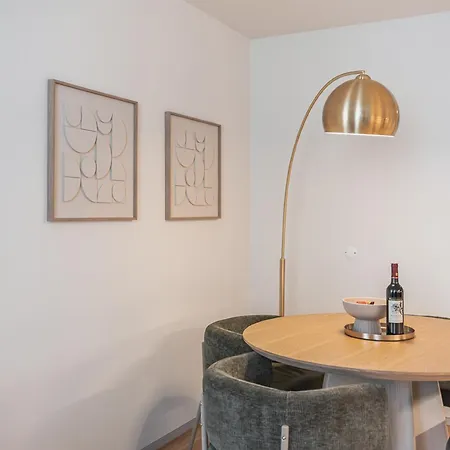 Stone Premium Constituicao I Daire